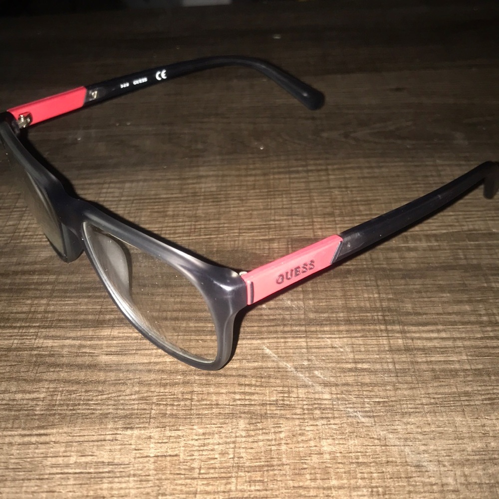 Guess glasses - Picture 3 of 6